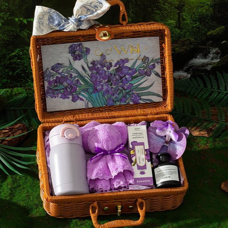 Monet Garden Premium Gift Set