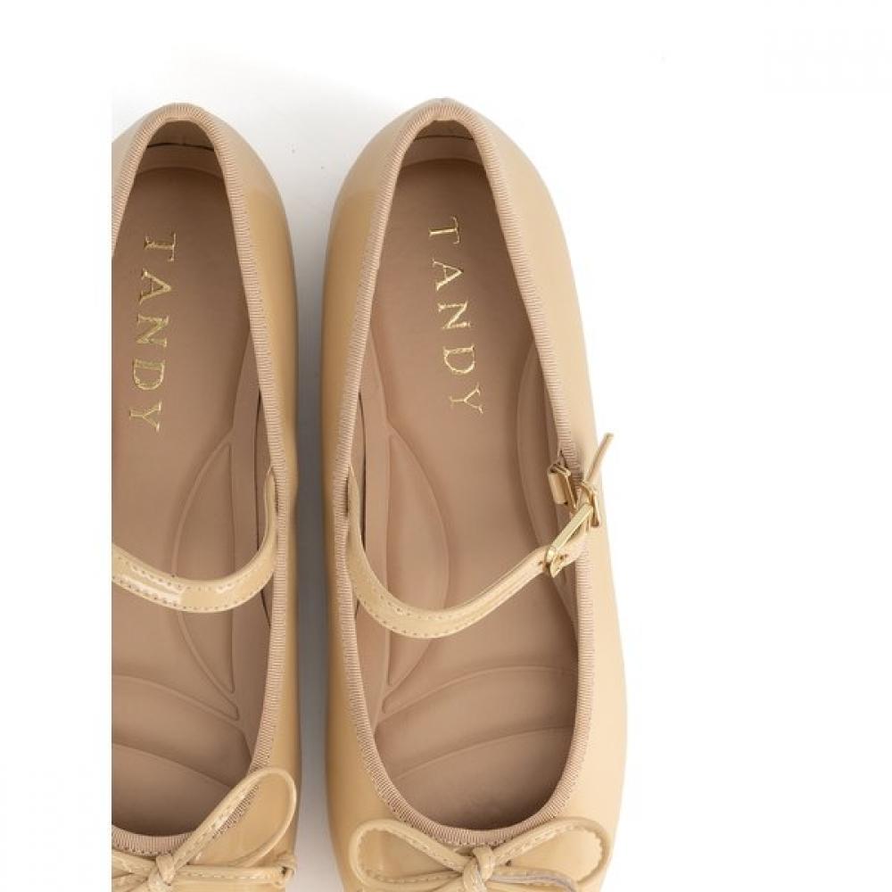 Tandy Women Flat Shoes Ivory J1586v