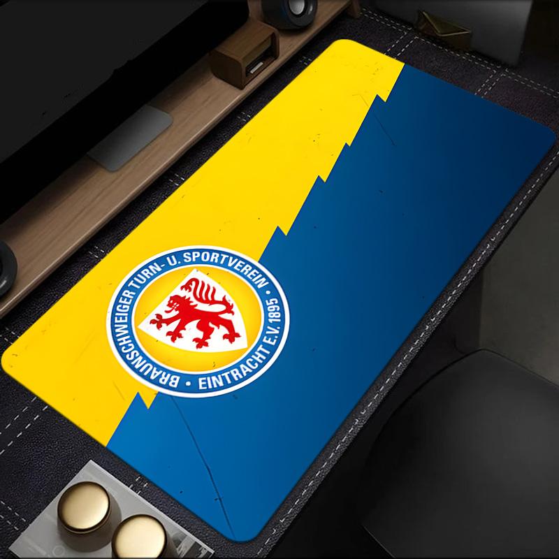 Braunschweig Fc Crest Design Mouse Pad, Rubber Base, Mouse Pad for Gamers and Office Use, Gaming Desk , Easy To Clean Mat Christmas Fan Gifts