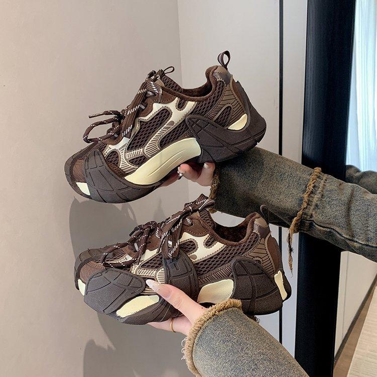 Dad Shoes Women's 2025 Autumn and Winter New Popular Black Velvet Temperament Thick Sole Heightening Casual Sports Shoes Children