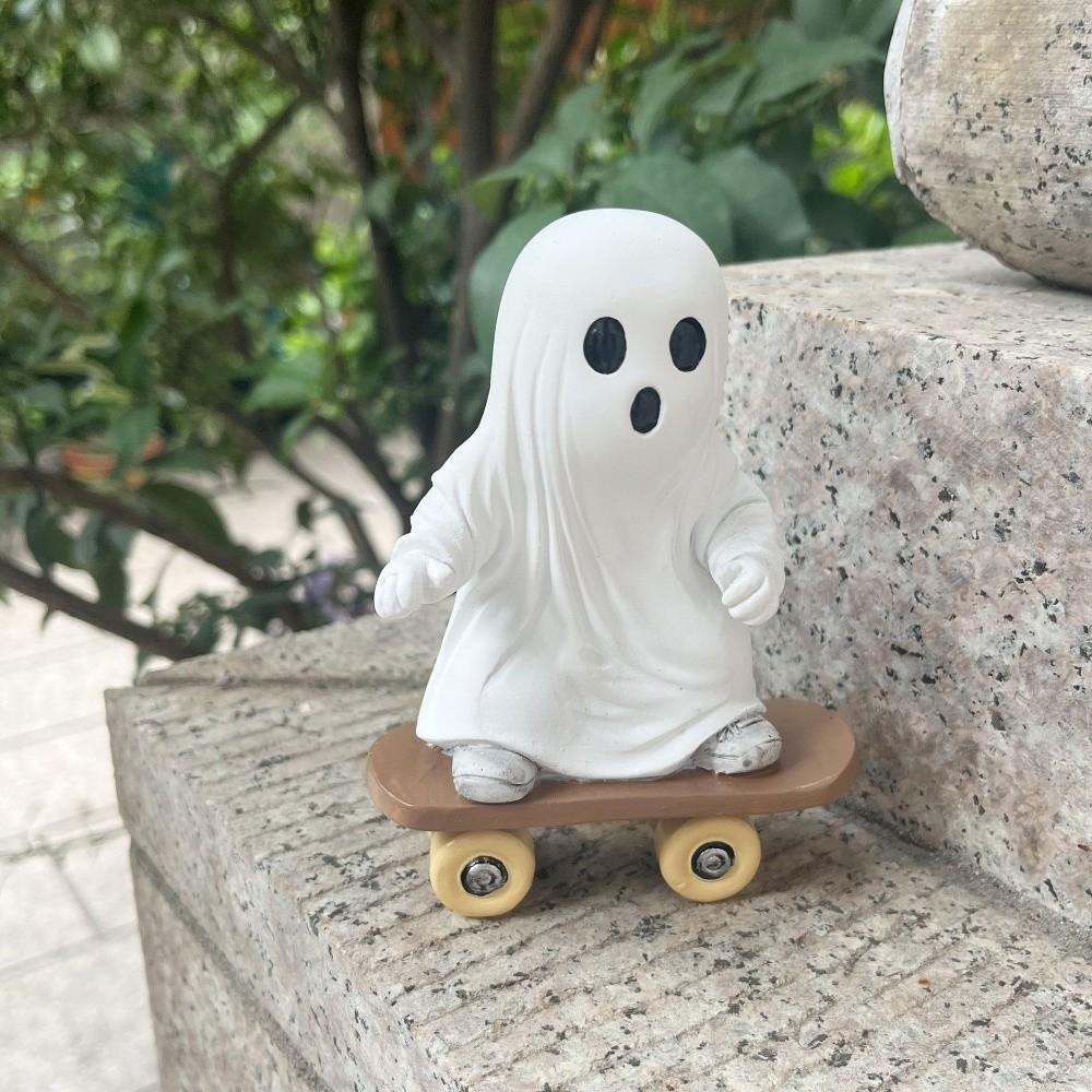 Skateboard Ghost Halloween Ghost Statues Halloween Themed Spooky Sculpture  Desktop Decor