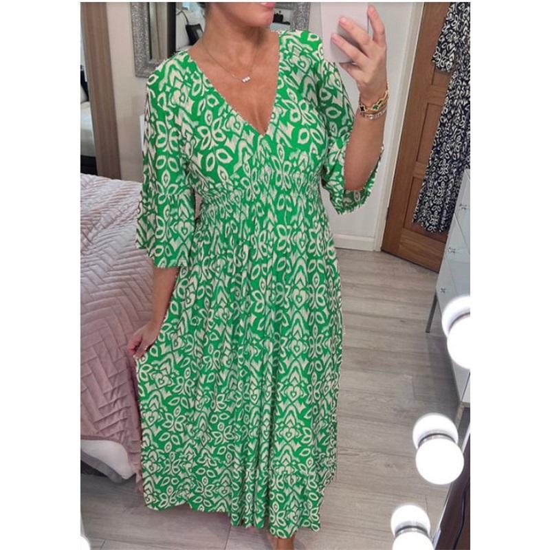 Plus Size Floral Maxi Dress Beach Vacation Loose Long Skirt Comfortable Summer Sundress Casual Wear Elegant Lightweight Beachwear