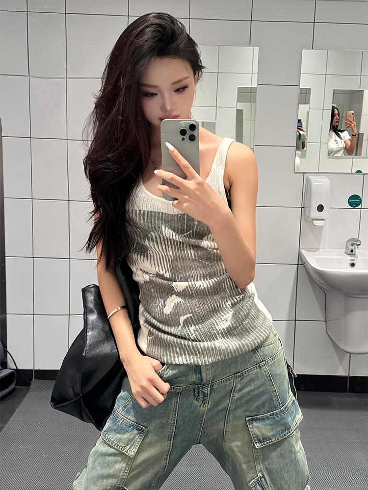 High-End White Slimming Tank Top for Women - Summer Sleeveless T-Shirt