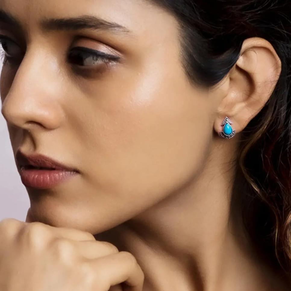 Boucle d'oreille oxydée en argent et laiton pour femmes et filles, collection exclusive élégante et tendance, produit 100 % respectueux de la peau pour boucle d'oreille