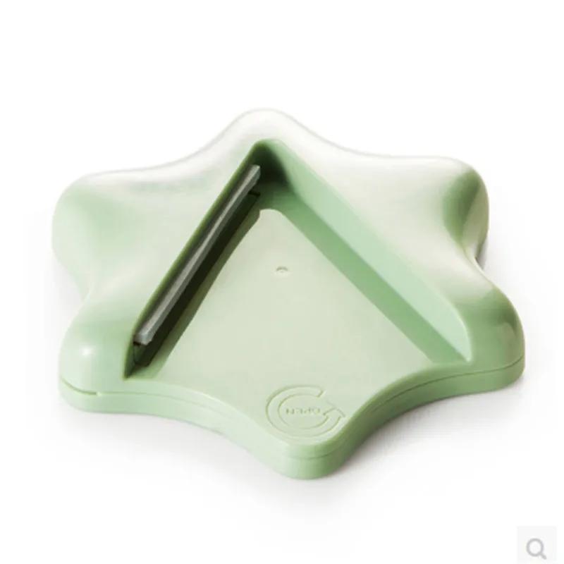 Can Opener Creative Can Opener Under the Cabinet Self-adhesive Jar Bottle Opener Top Lid Remover Helps Tired or Wet Hand Random