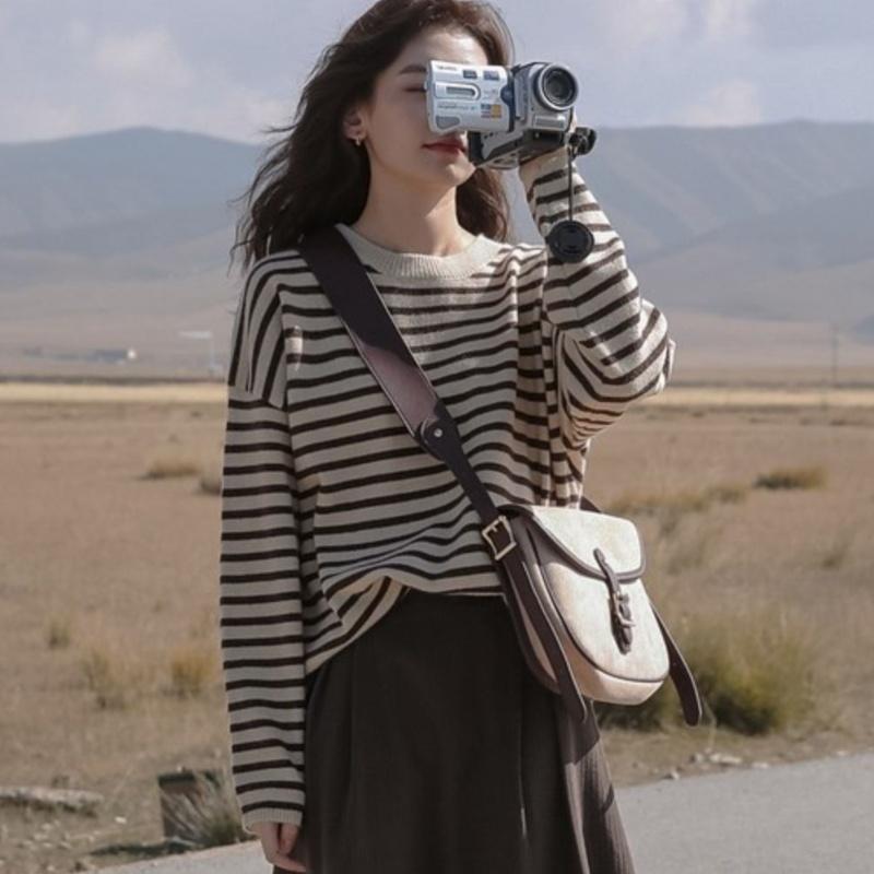 

Женские свитера, пуловеры 2025 Осень-Зима Длинный рукав О-образный вырез Черный полосатый вязаный свитер Женские топы, пуловер JJ114 One Size верблюд