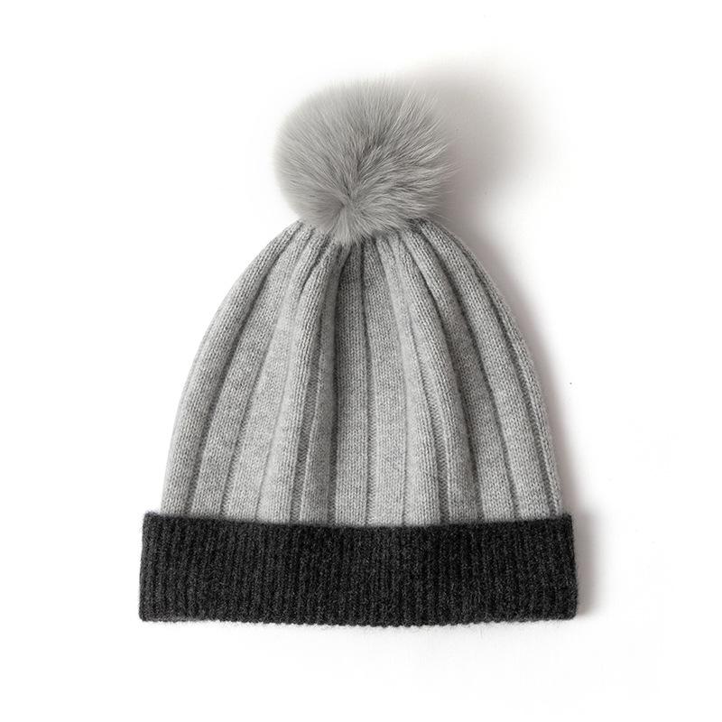 Cashmere Autumn and Winter New Style Women's High End Color Matching Fur Ball Thickened Warm Fashion Knitted Casual Hat