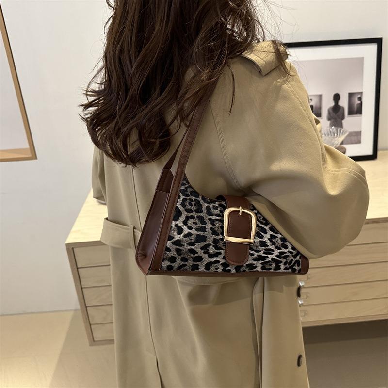 New fashion leopard print trend belt decoration shoulder armpit bag retro versatile daily handbag