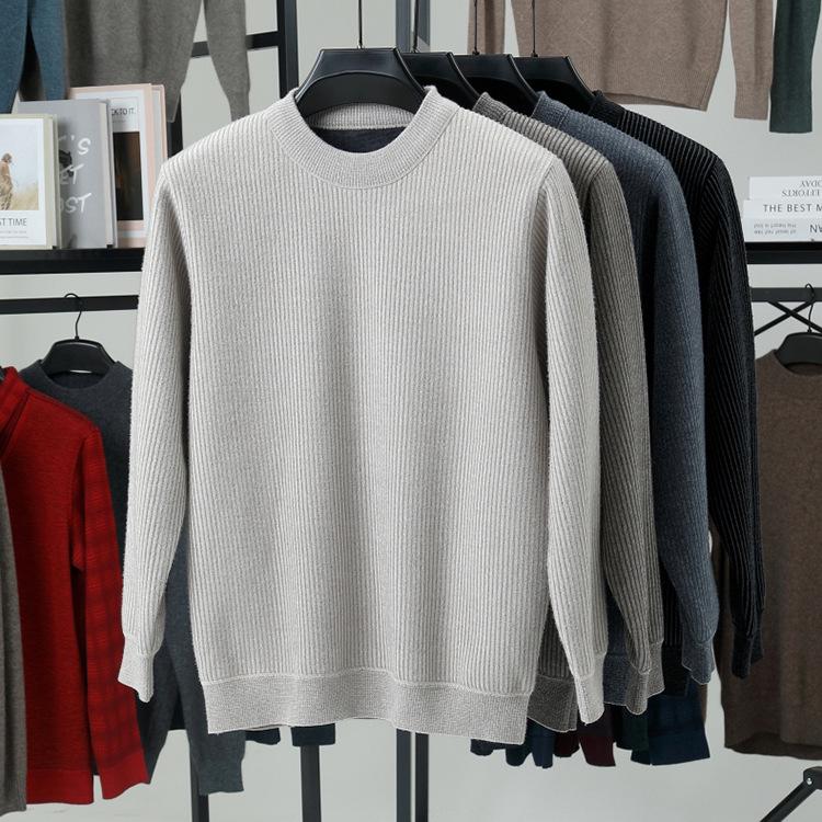 2025 Winter Men's Plus Velvet Round Neck Sweater: Casual, Simple, Warm Knitwear for Middle-Aged Comfort