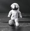 Żywica Figurka Astronauty Statua Figurka Kosmonauta Rzeźba Edukacyjna Zabawka Dekoracja Biurka Domu Model Astronauty Na Prezent Dla Dzieci