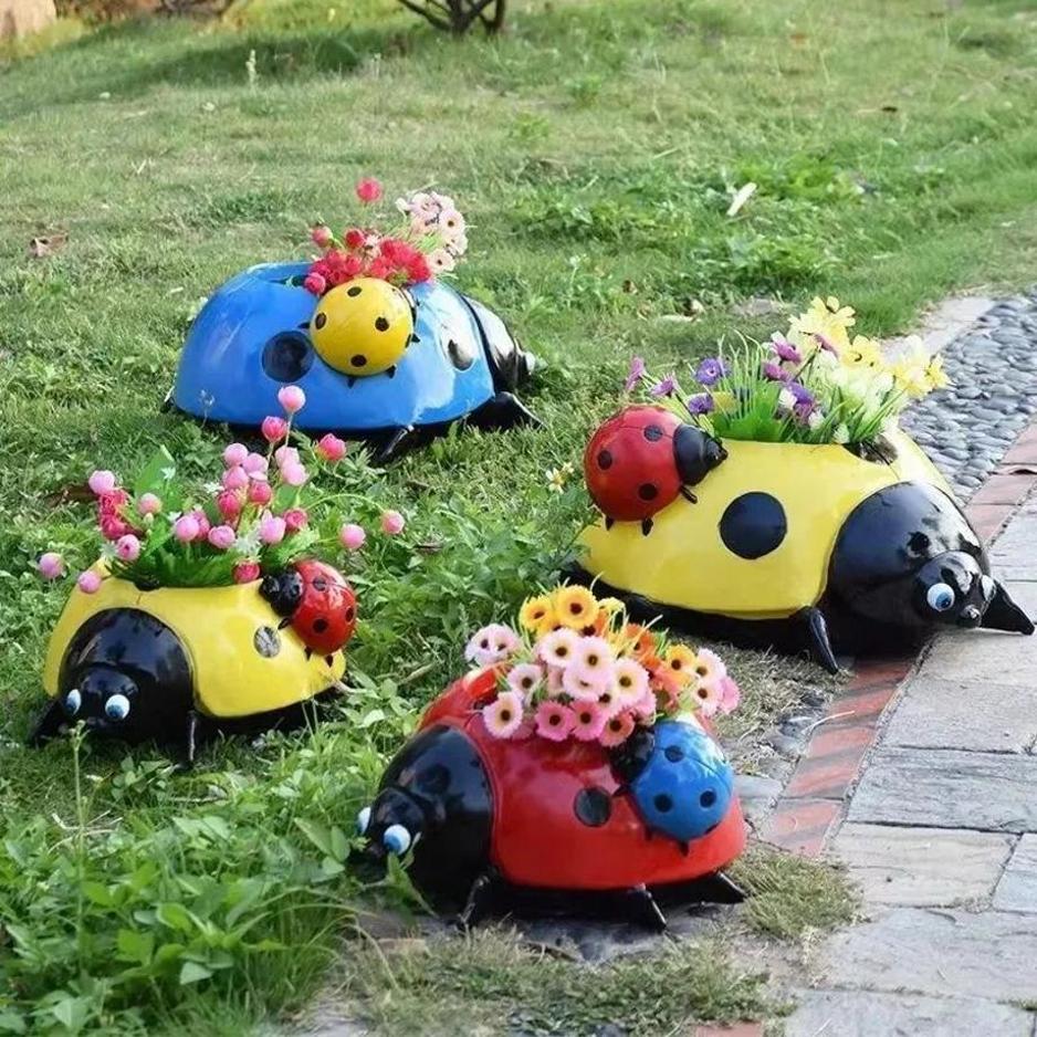 1 Pcs Outdoor Cartoon Animal Seven Star Ladybug Flower Pot Pottery Garden Decoration Landscape Sculpture Garden Ornament