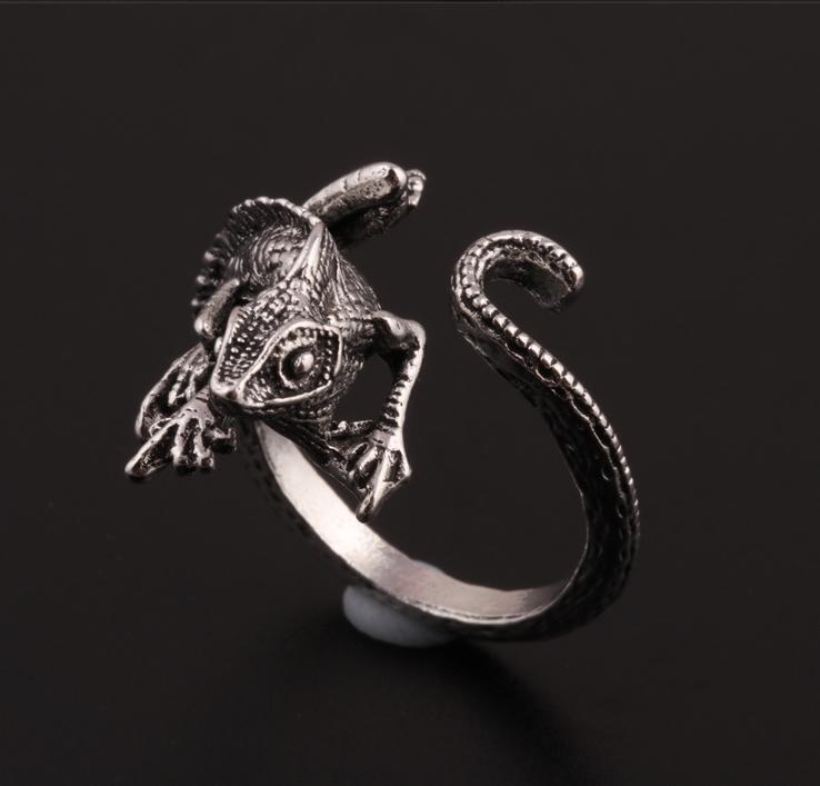 Vintage Eidechsenringe für Männer Frauen Trendy Gecko Hip Hop Rock Ring Geschenk
