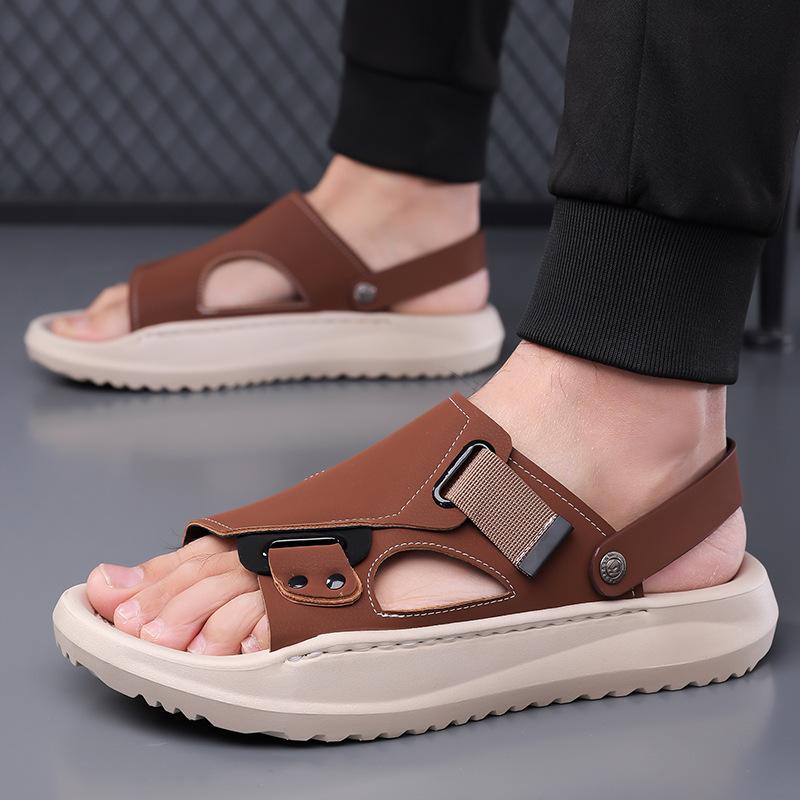 Fashion New Summer Anti-slip Wear-resistant Dual-purpose Beach Shoes for Men Solid Color Fashion Casual Solid Color Leather Sandals Man