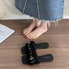 Xiaoxiangfeng flat-bottomed cool slippers 2025 new super fire French going out beach shoes women's summer wear fashion and high sense