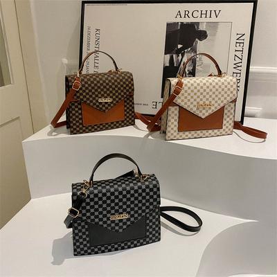 Temperature and Fashionable Winter New Simple Casual One-shoulder Hand-held Cross-slide Bag for Work Commuting Small Square Bag Trendy