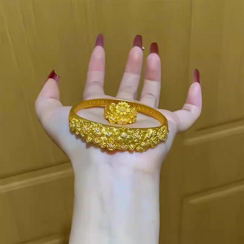 Gold Floral Bracelet & Necklace Set - Luxurious Chinese Classic Style for Women