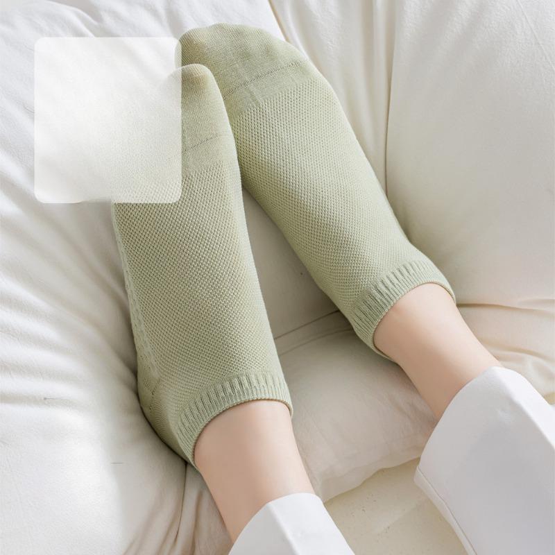 Women's Autumn Short Socks, Antibacterial, Shallow-mouthed, Sweat-absorbing, Breathable and Non-removable, As Well As Summer Boat Socks