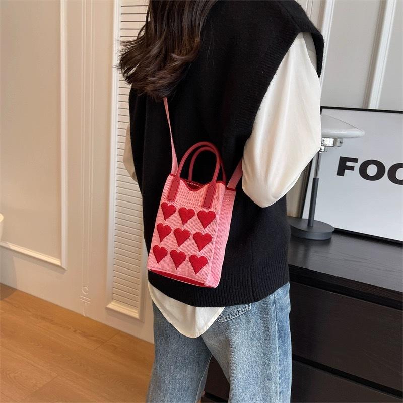 1 Peça Meninas Fofo Bolsas Transversais Ao Ar Livre Coreanas Mini Bolsa de Mão Quadrada Tricotada em Coração Para Mulheres Pequena Bolsa de Ombro para Celular