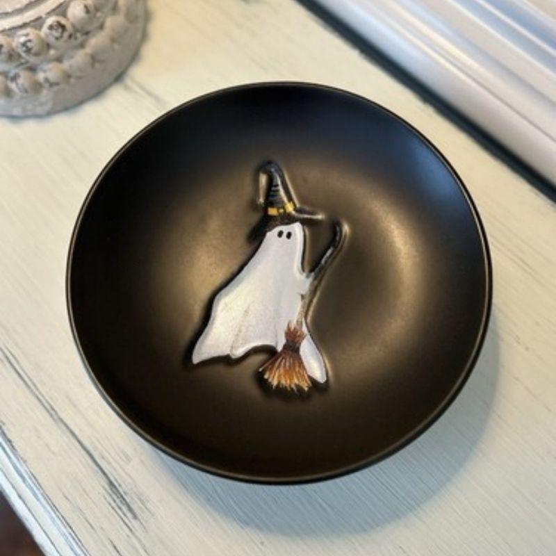 

Halloween Plastic Appetizer Plates Spooky Party Serving Tray Decorative Snack Dish for Halloween Party Supplies
