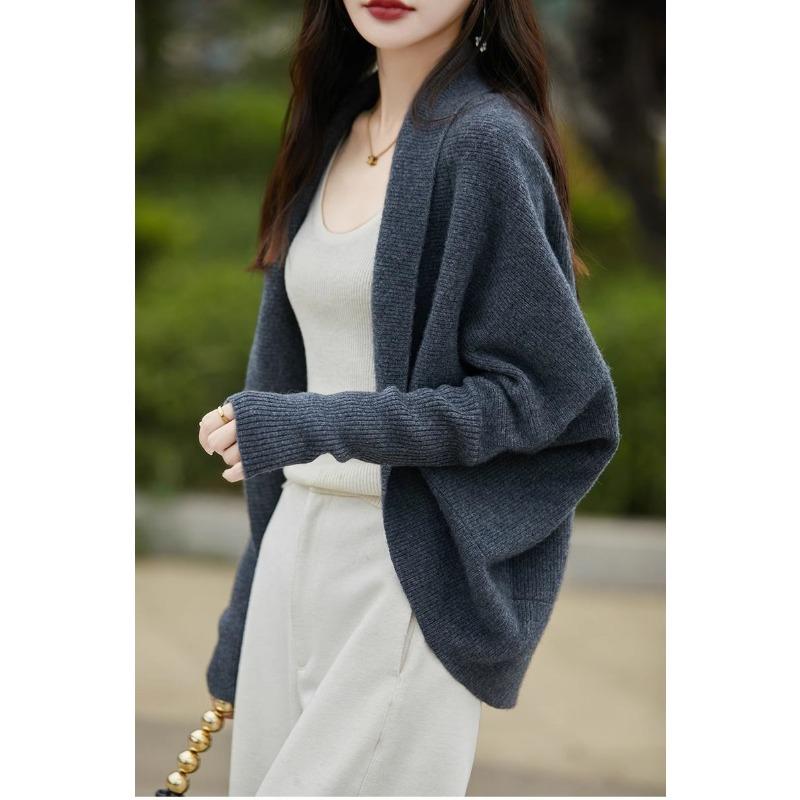 Knitted Shawl Loose Bat Sleeve Sweater Women's Solid Color Knitted Cardigan New Fashion Commuting Harajuku Style Autumn and Winter
