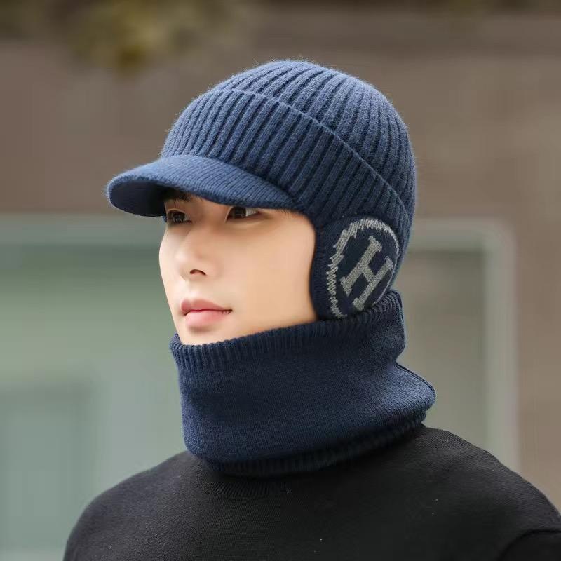 New Men Plush Fur Lined Warm Winter Hats Stylish Ear Protection Beanie Hat For Men Fashion Outdoor Slouchy Ski Warm Suit