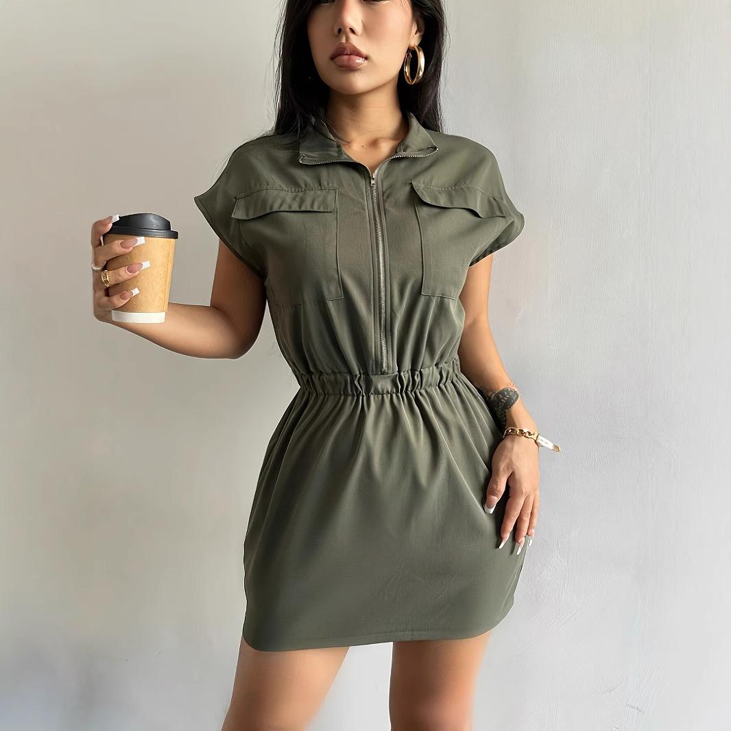 

Женское платье А-силуэта цвета милитари с передними карманами, вырезом на молнии и кулиской на талии S армия зеленый