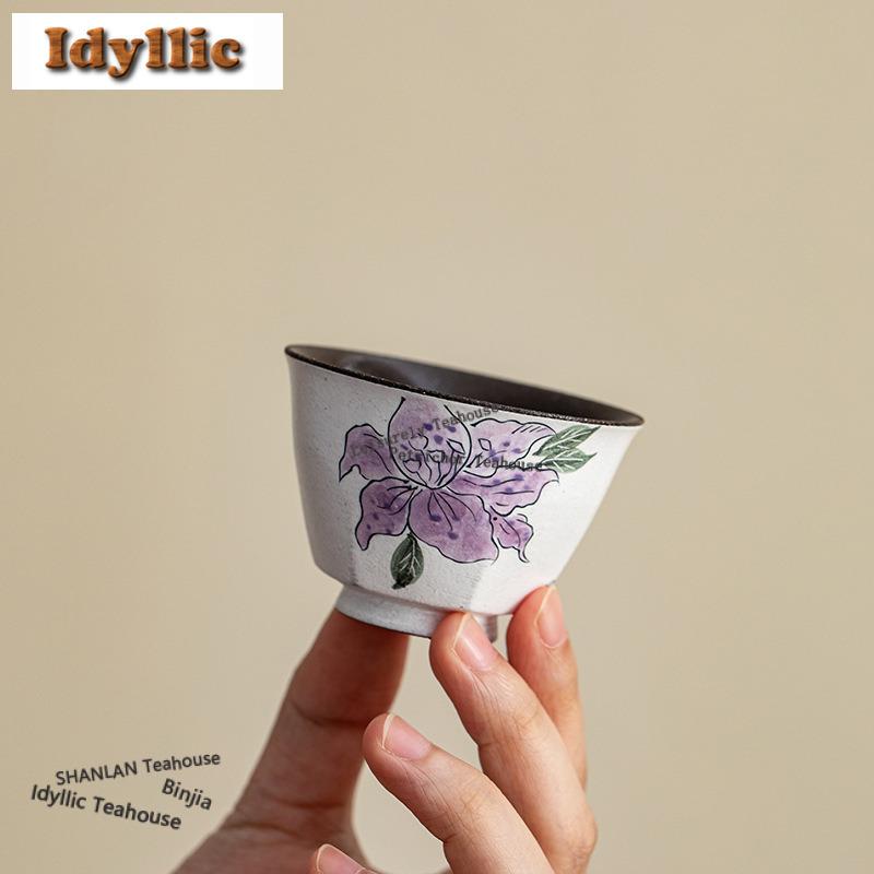 2pc/Lot Hand-painted Iris Flower Teacup Elegant Tea Bowl Beautiful Tea Cup Tea-tasting Fragrance Cup Chazhan Master Cups 35ml