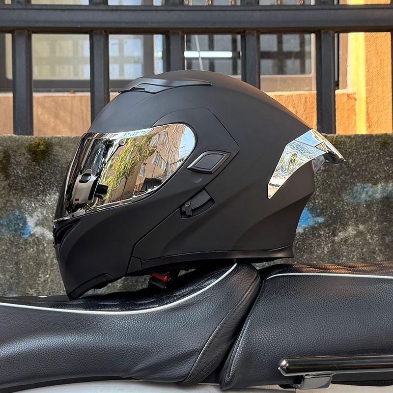 Motorcycle Helmets Men's and Women's Uncovered Helmets Winter Locomotive Helmets Four Seasons Bluetooth Riding