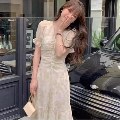 Robe à Manches Courtes pour Femmes En Été, Maille Douce, Tempérament Transparent, Coupe Slim, Florale Longue Col V Jupe Queue de Poisson
