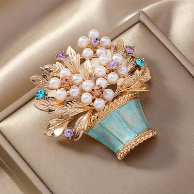 Exquisite Women Girls Basket Pearl Enamel Badges Pin Fashion Elegant Lady Flower Simple Design Brooches Accessories Corsages
