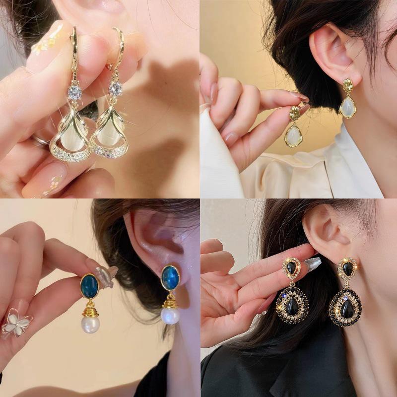 S925 Silver Teardrop Pearl Zircon Stud Earrings: Elegant Women's Fashion