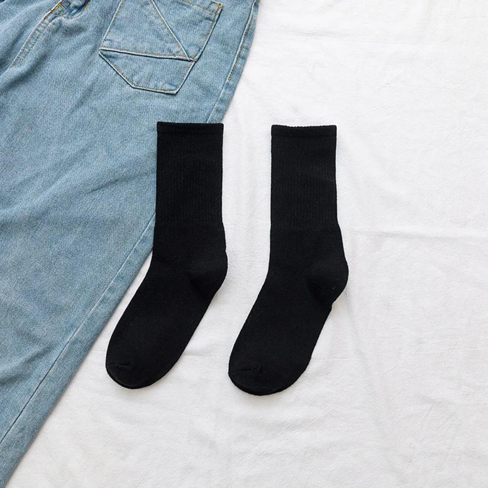 New Soild Colors Unisex Cotton Socks Harajuku Black White Skateboard Street Style Casual Fashion All-match Women Girls Socks