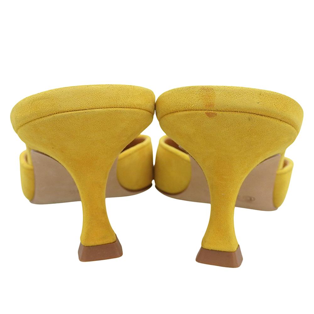 MANOLO BLAHNIK Women's Suede Mules, Yellow, Size 36 1/2 shoes 36 1/2 yellowUsed