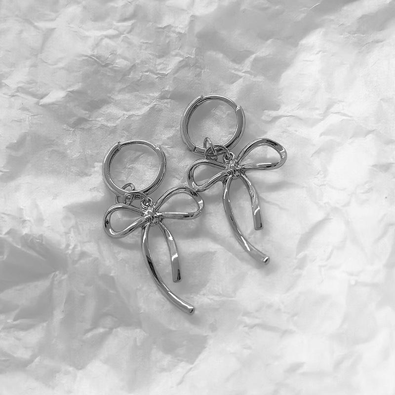 Korean Fashion Copper Color Bowknot Hoop Earrings for Women Egirl Simple Metal Long Bow Pendant Earrings Aesthetic Y2K Zircon
