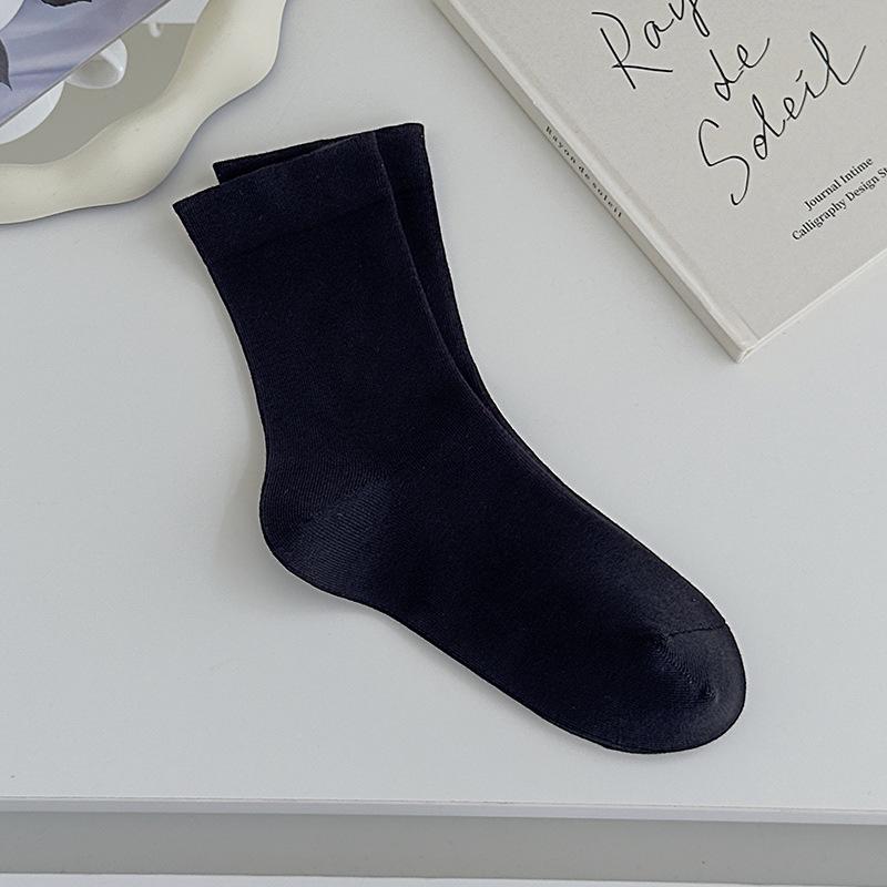 Women's Antibacterial Odor-Resistant Mid-Calf Cotton Scrunch Socks - Black & White, Postpartum Friendly, Spring/Autumn Style