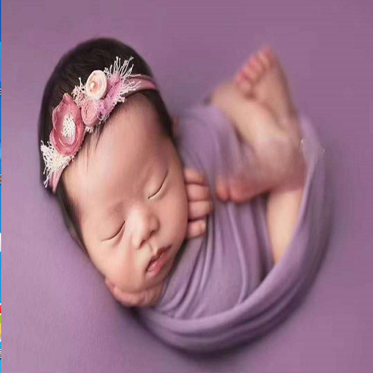 Double-Sided Velvet Baby Wrap for Newborn Photography