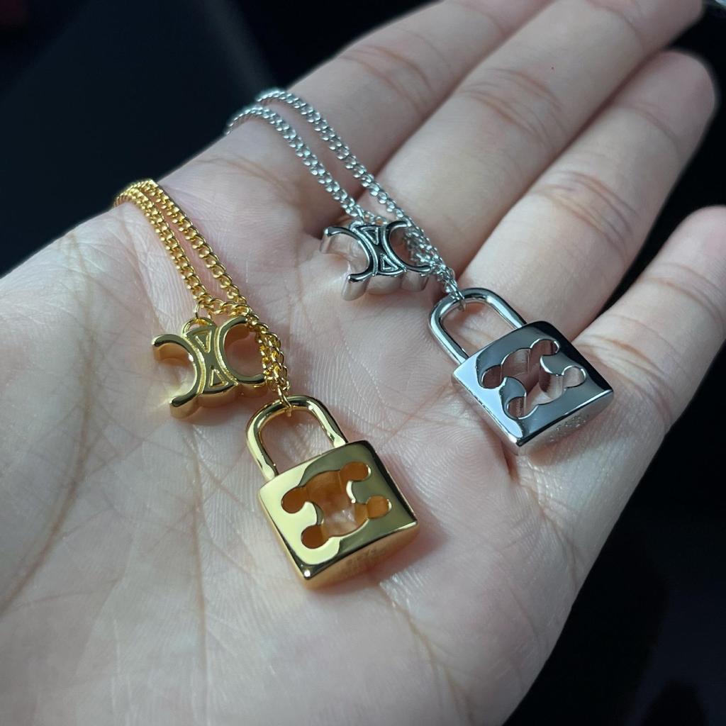 Women's Arc De Triomphe Openwork Padlock Pendant Necklace - European & American Fashion, Light Luxury Clavicle Chain