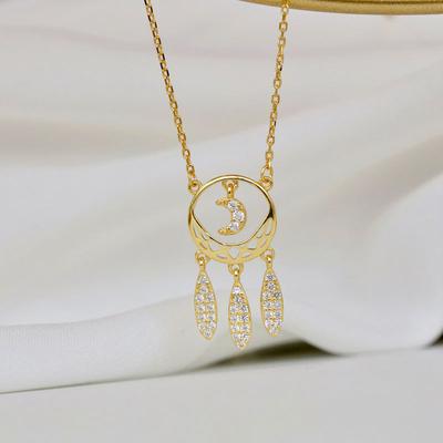 Collier à pampilles en forme de goutte d'eau et de disque de lune pour femmes, tendance et de niche, style froid pour femmes, chaîne de clavicule