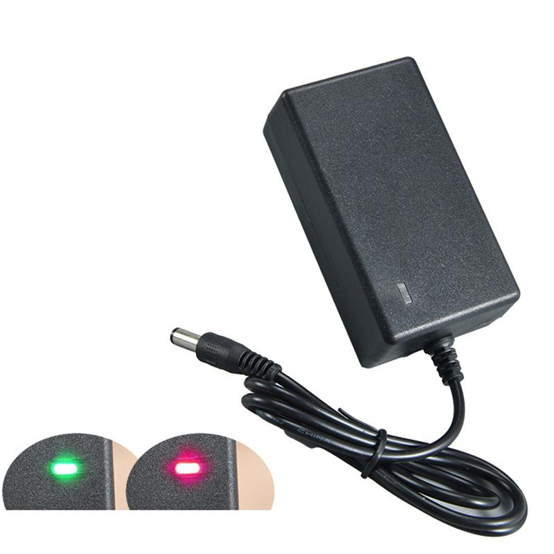 Lityum İyon İçin Şarj Cihazı 21V 2A Adaptör Yuvarlak Delik Evrensel Elektrikli Somun Sıkma Makinesi Açılı Taşlama Elektrikli Testere Lityum Pil Şarj Cihazı