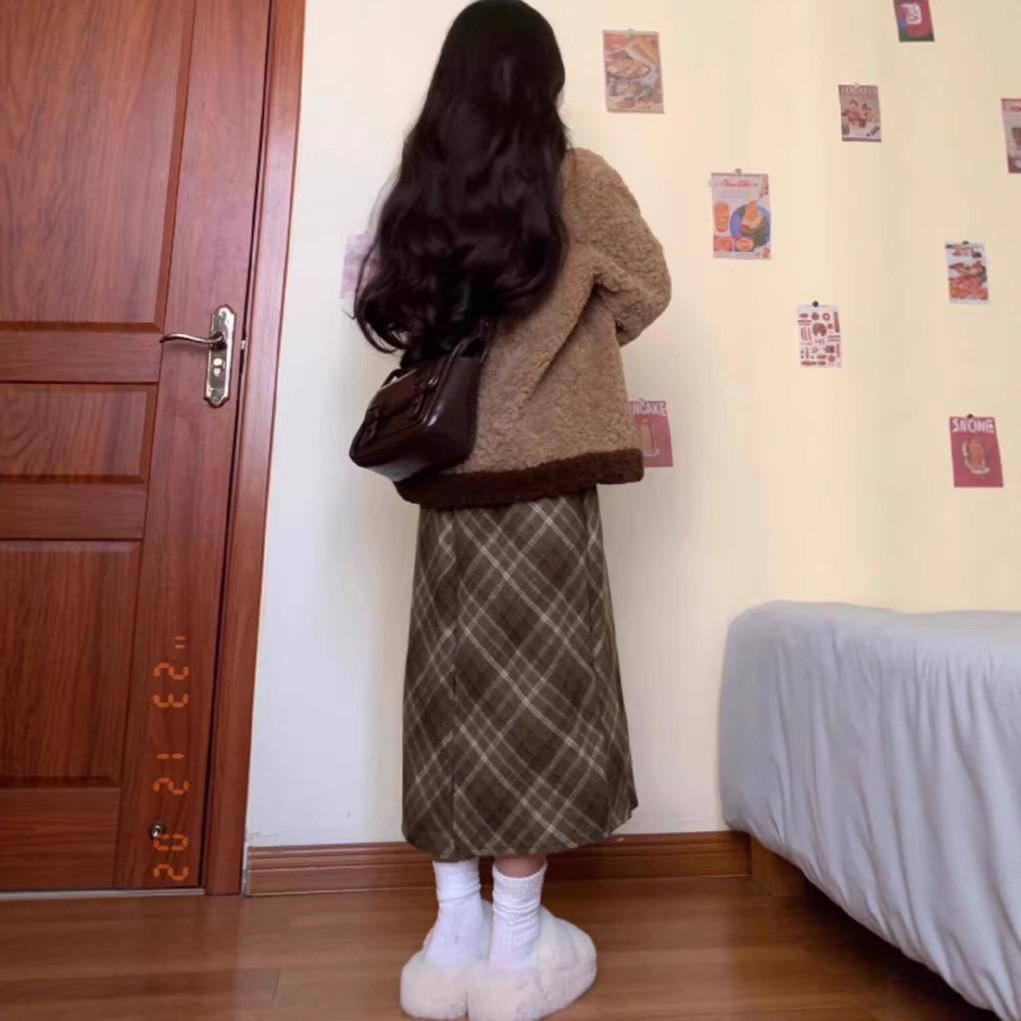 Women s Retro Plaid Wool Skirt: High-Waisted, Mid-Length, Thickened for Autumn/Winter, Versatile Split Design XL хаки