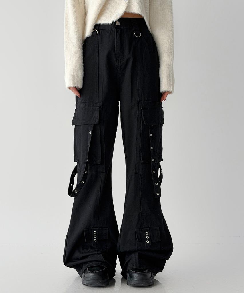 THE GREEN LAB Eyelet Strap Bootcut Cargo Pants [Black]