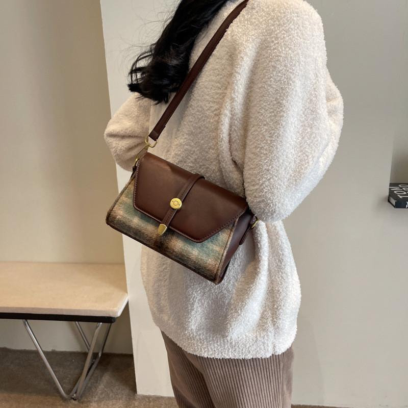 Small Cross-border Bag Stylish Plaid Shoulder Bag 2023 Autumn Winter New Woolen Bag