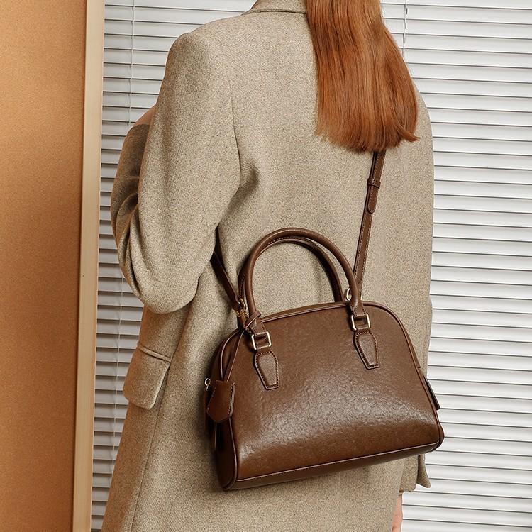 New Model Top-layer Cowhide Minimalist Boston Bowling Bag, High-end Genuine Leather Women's Bag, Large-capacity Handbag, Pillow Bag