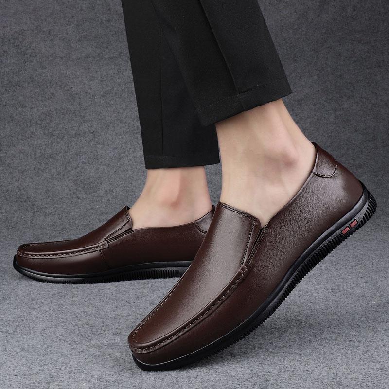 Men's shoes 2025 summer new breathable foot casual leather shoes men's flat beanie shoes British soft-sided driving shoes