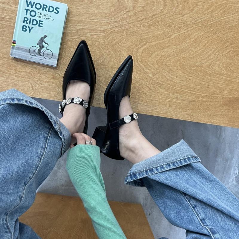 Fashion Women Flats Shoes Pointed Toe 2025 New Fashion Mary Janes Rhinestones Female Shallow Footwear Buckle Strap Ladies Flats Shoes