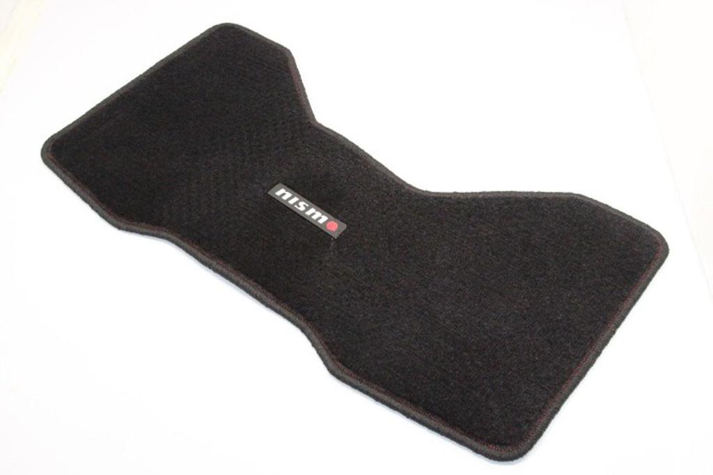 Nismo Floor Mats for Nissan Skyline R33 Series 4WD and Stagea C34 Series 4WD Nismo Logo (Manual Transmission) (with Plate) 74902-RNR35