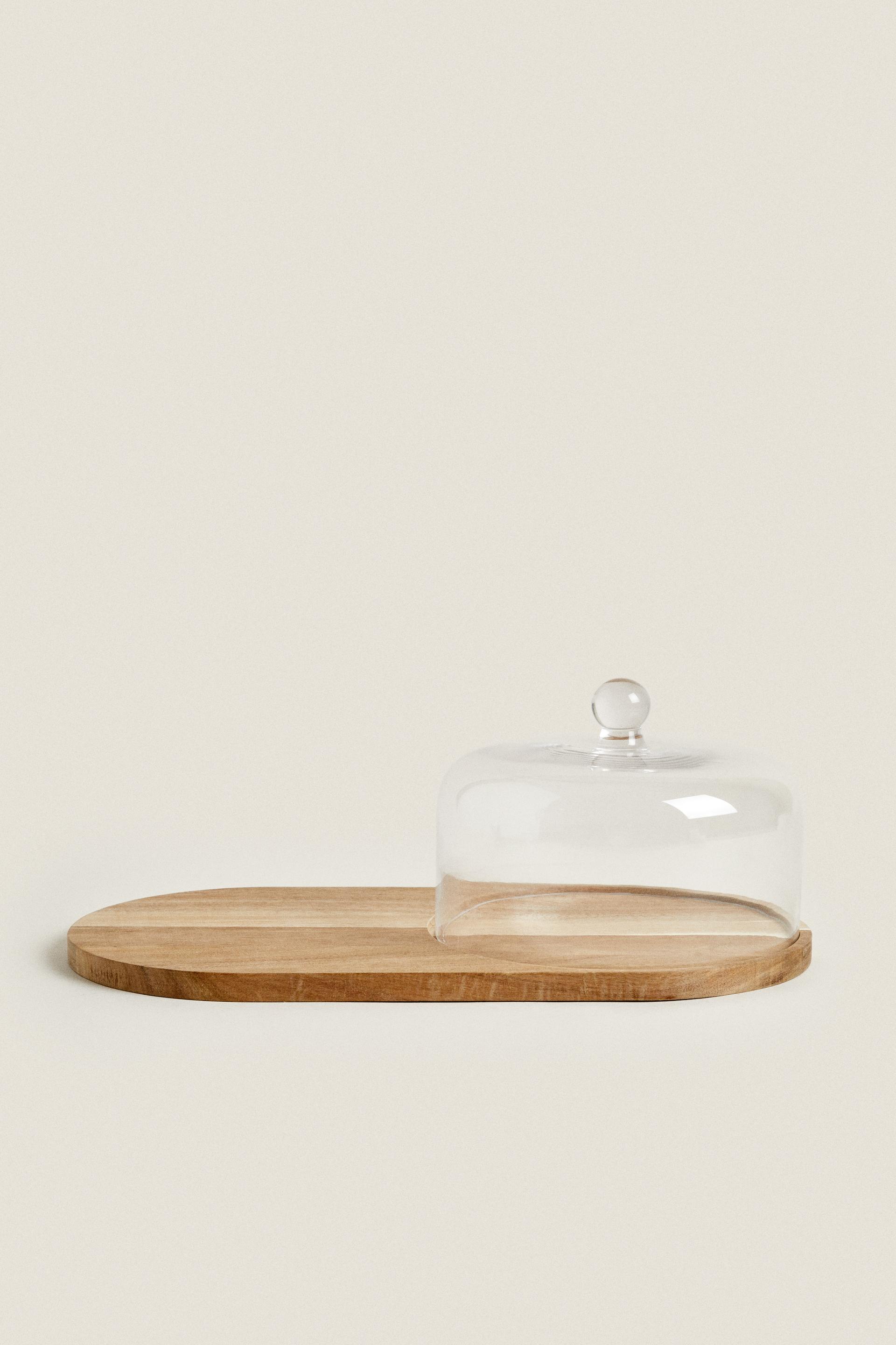 

CLOCHE CHEESE BOARD