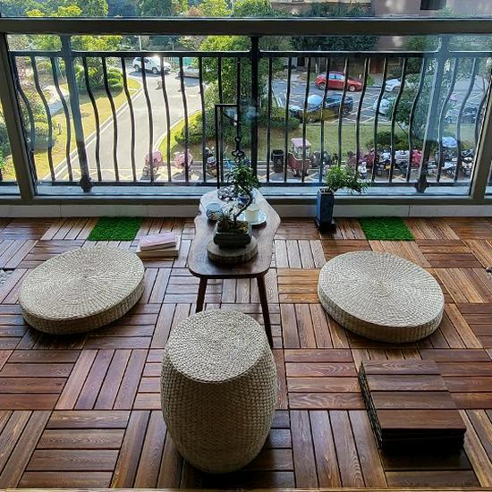 Durable Outdoor Pinus Sylvestris Splicing Wood Flooring for Gardens and Patios