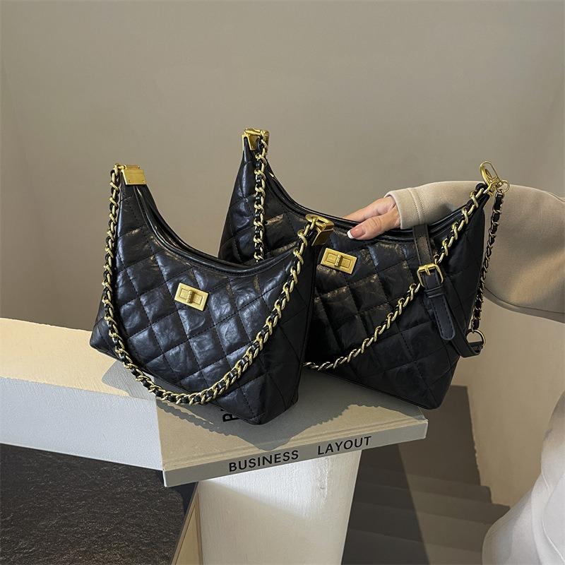 Retro Diamond Chain Tote Bag Women's New Commuter Versatile Underarm Bag Shoulder Messenger Bag
