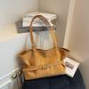 2026 Fashiable New Tote PU Square Shoulder Bags Solid Large Capacity Designer Style Super Cool Women's Crossbody Bags